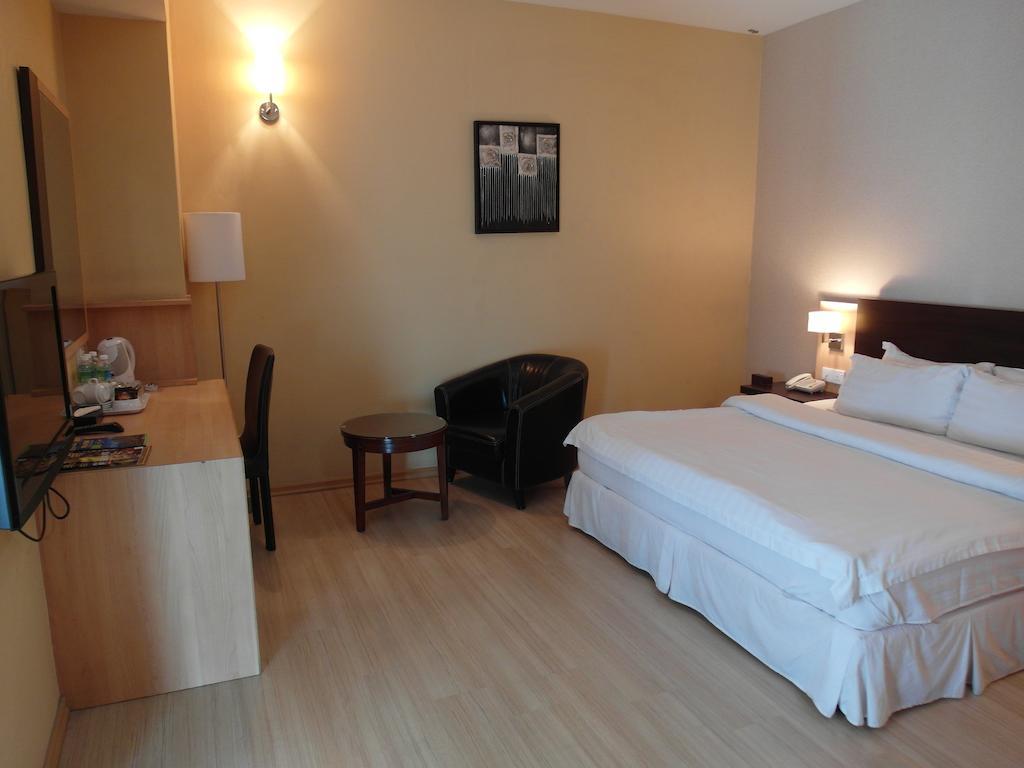 Hotel Ideals 3*